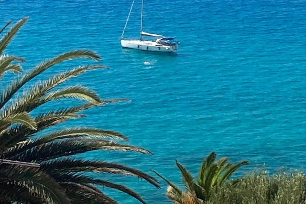 Boutique Apartment With Beach Within Walking Distance, Near Tropea Parghelia Exterior foto
